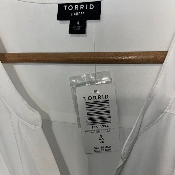 TORRID HARPER 3/4 SLEEVE SIZE 4 - NWT - Picture 3 of 3